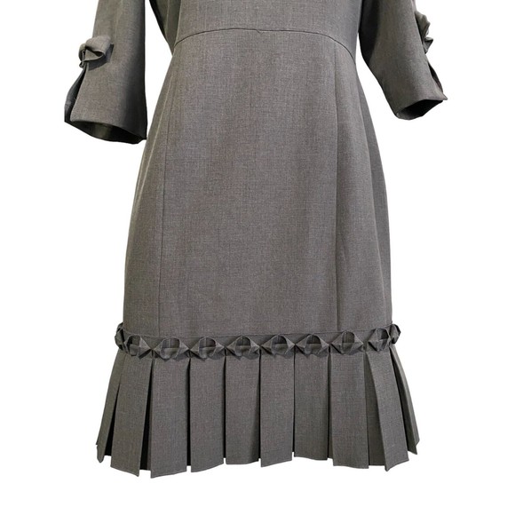 Tahari Bow & Pleated Crepe Sheath Dress by Arthur S. Levine ASL Gray 4P - Picture 7 of 13